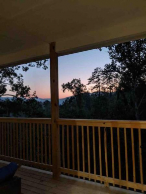 Summer Deal- New4 Suites, View, Game Room & Hot Tub
